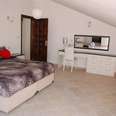 “villa Eot19 Nestled In Pine-clad Mountain Side With Panoramic Views” Villa Uzumlu (Aegean)